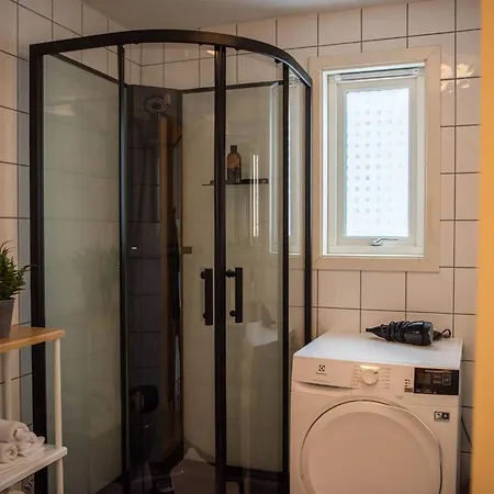 Lägenhet Spacious Apt, Big Roof Terrace, Free Parking