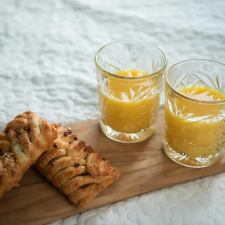 Spacious Apt, Big Roof Terrace, Free Parking Lägenhet