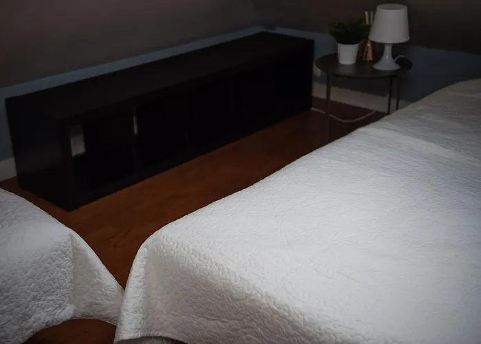 Lägenhet Spacious Apt, Big Roof Terrace, Free Parking *